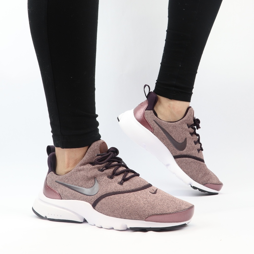 Nike Air Presto Fly Women’s Running Shoes PortWine - Picture 2 of 5